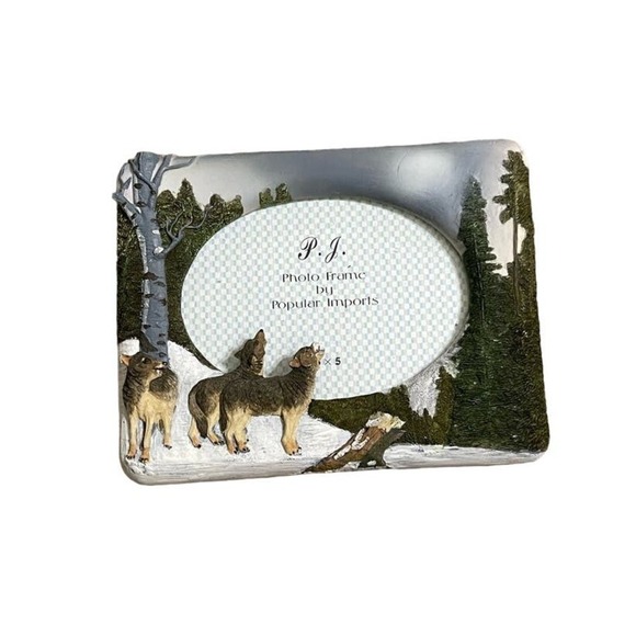 5 " x 7" Picture Frame Hand Painted Wolves Popular Imports 3D - Picture 1 of 3